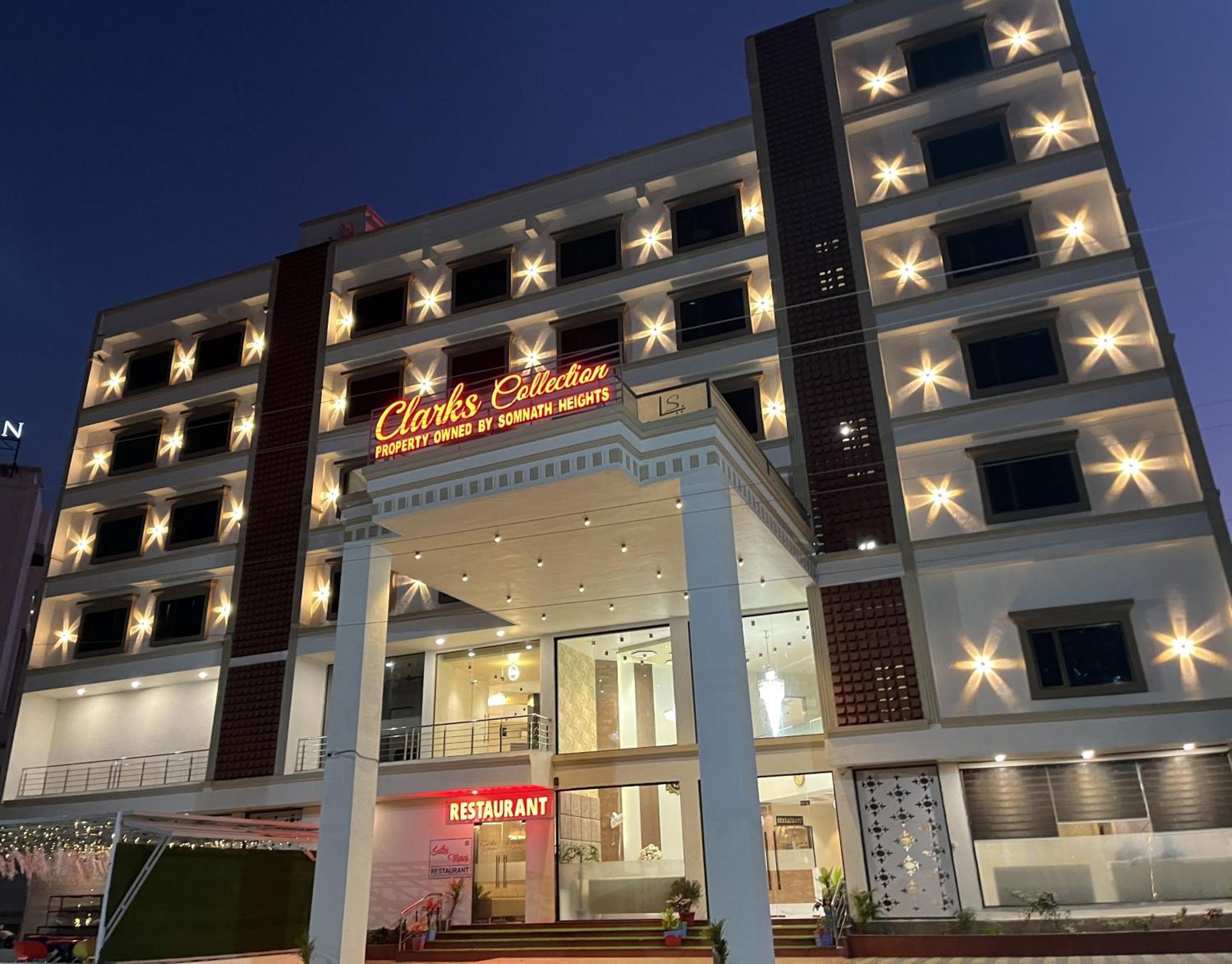 Clarks Collection Somnath Hotel Exterior foto